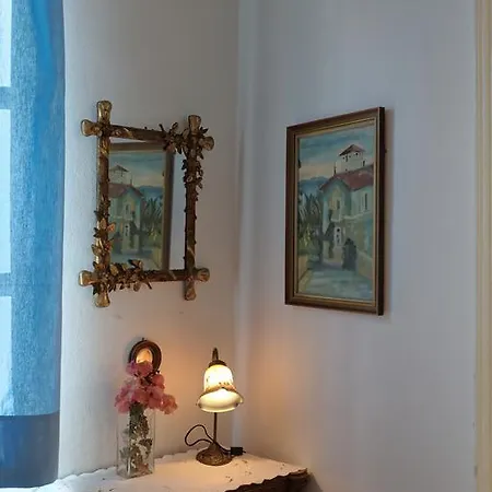 Semesterbostad Anneta House