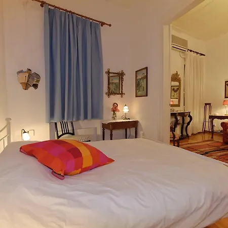 Anneta House *