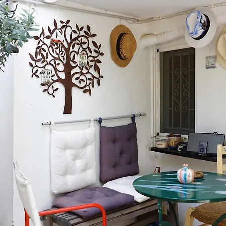 Anneta House *